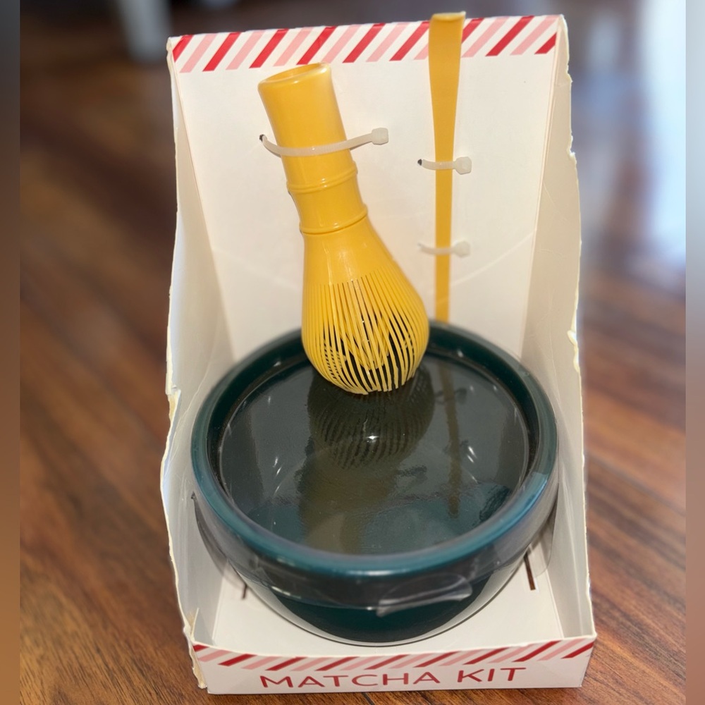 Matcha Kit Yellow Bamboo Whisk with Teal Ceramic Bowl
